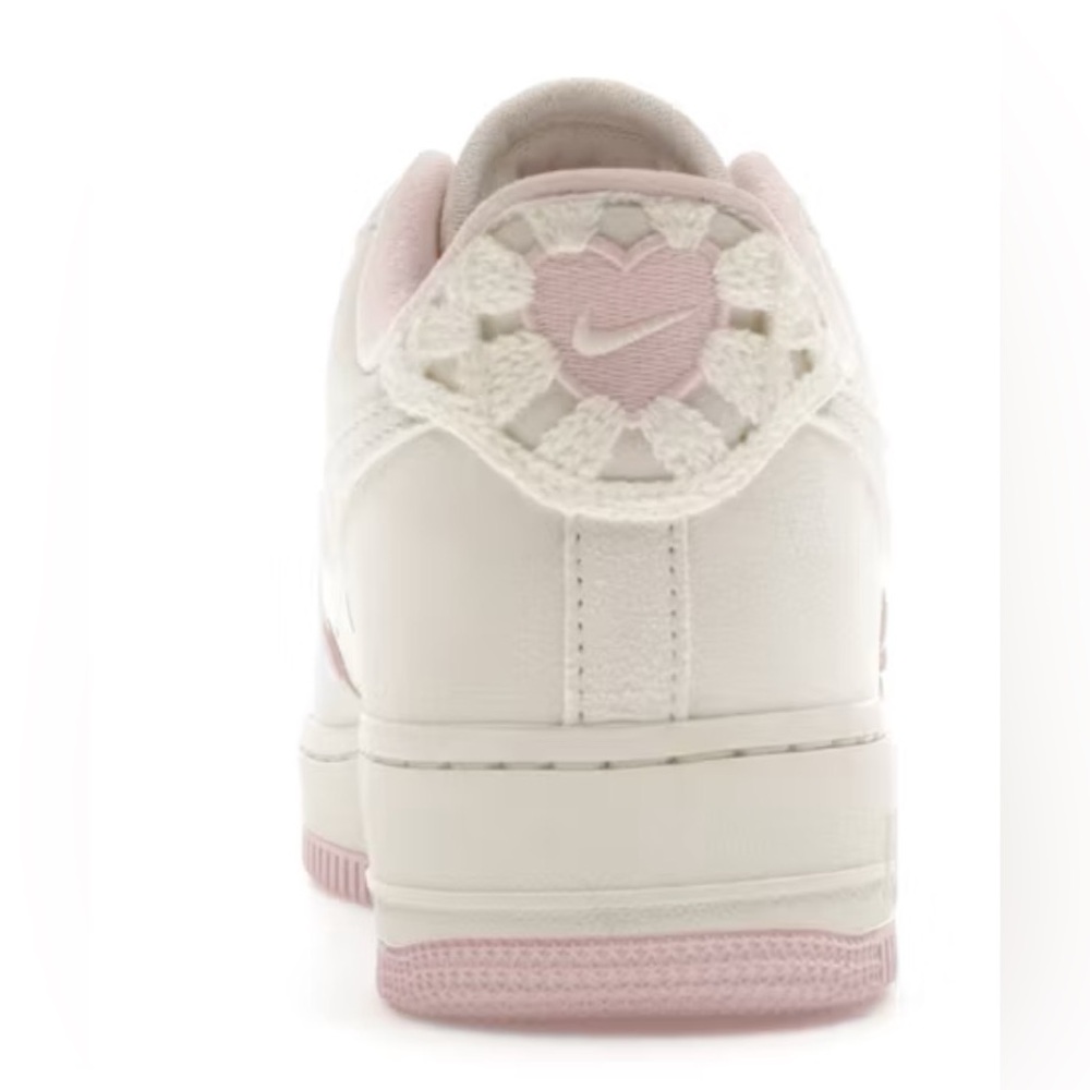 Nike Air Force 1 Low 'Valentine’s Day' Mens Size 10.5 Women Size 12 HV5992-111 - Picture 11 of 11